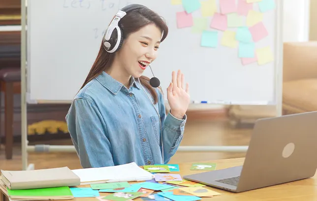 融合真人伴学服务